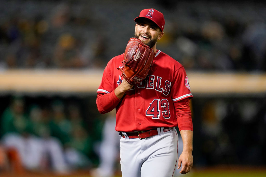 Patrick Sandoval, pitcher de Angels en MLB