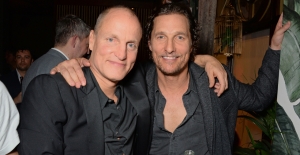 Matthew McConaughey dice que Woody Harrelson podría ser su verdadero hermano