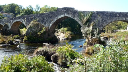 A Ponte Maceira Puente Arcos