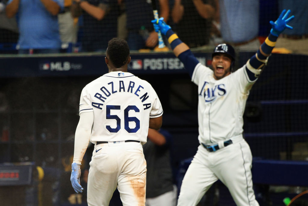 El día que Randy Arozarena se robó el home en los playoffs de la MLB