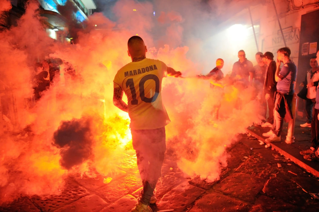 Los festejos por el título del Napoli se salieron de control: Un muerto, 4 heridos graves y 200 lesionados