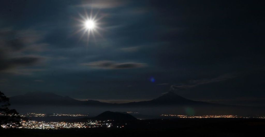 
popocatepetl-iztaccihuatl-volcanes-leyenda