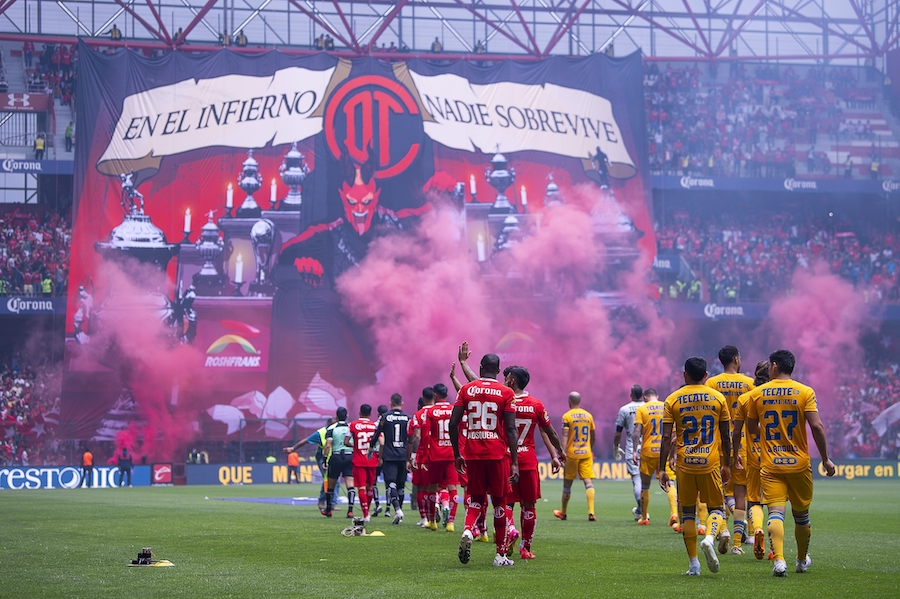 Toluca recibió a Tigres con este tifo