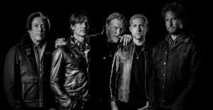 ¡Queens of the Stone Age vuelven tras 6 años con la rola "Emotion Sickness" y un nuevo disco