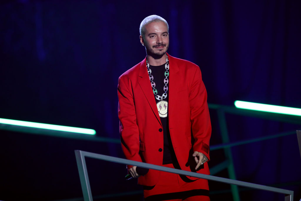 J Balvin dará concierto en el partido inaugural de NFL 2022