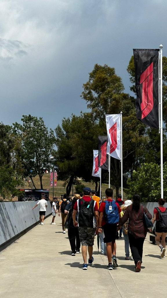 La banda llegó desde tempranito