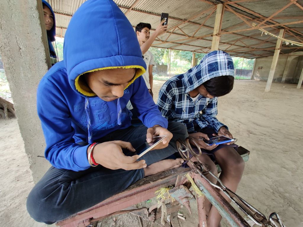 Así aplican un secuestro virtual a niños solos en casa