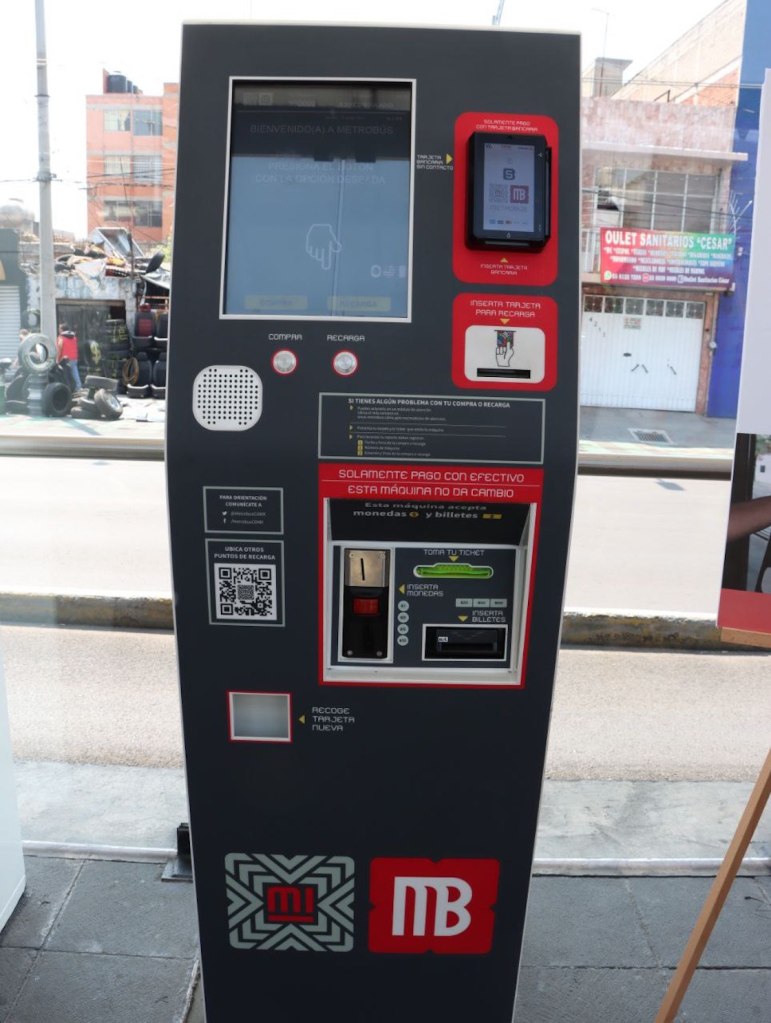 Nuevas formas de pago en el Metrobús.