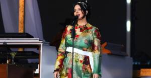 Lana Del Rey quemó a su exnovio con una rola (y en pleno concierto)