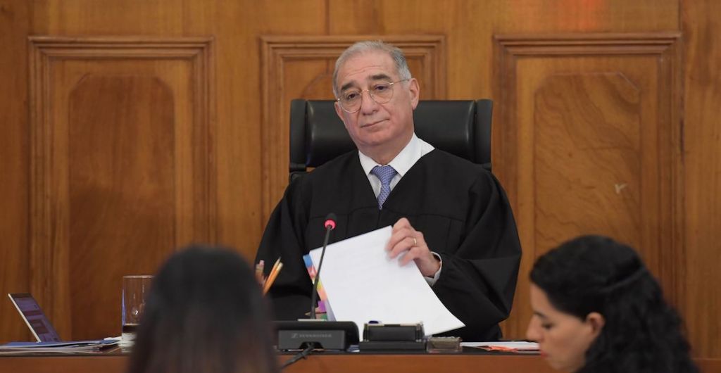 Alberto Pérez Dayán durante la sesión en la Segunda Sala de la SCJN.