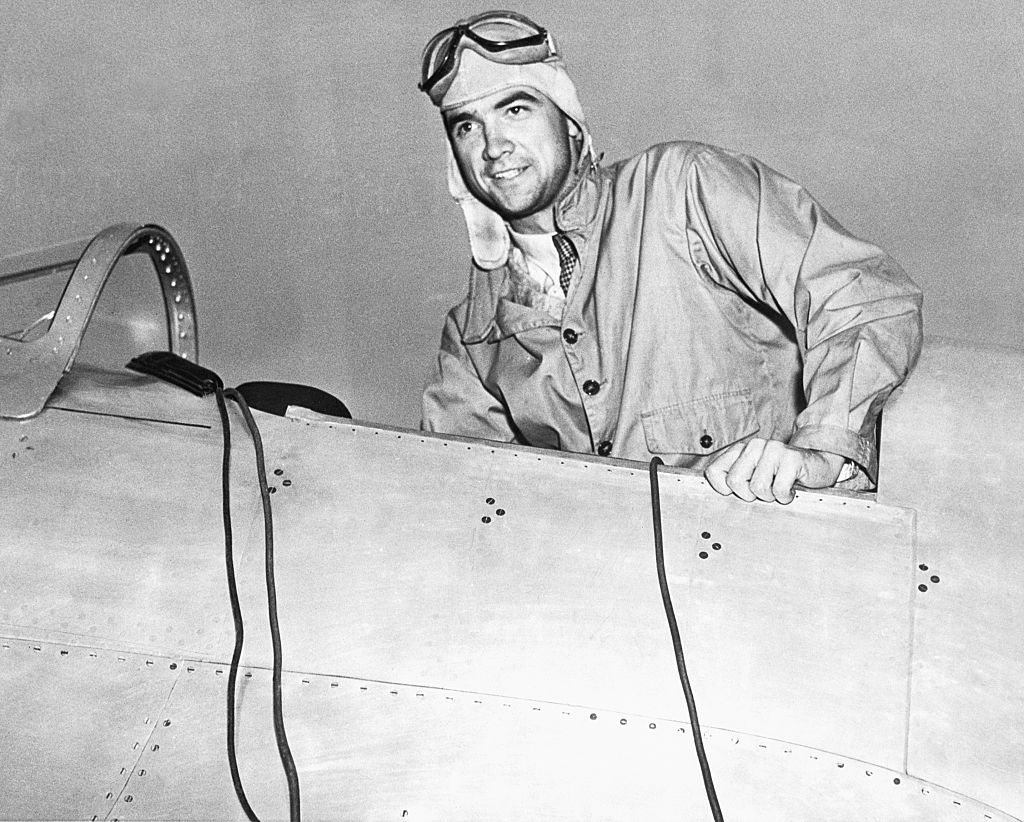 Howard Hughes 