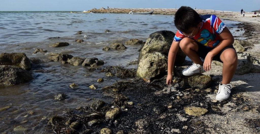 Fotos del derrame de Pemex en Ek Balam que llegó a playas de Campeche