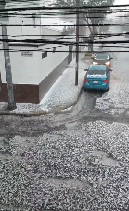 Los videos de la lluvia y granizo que afectaron CDMX