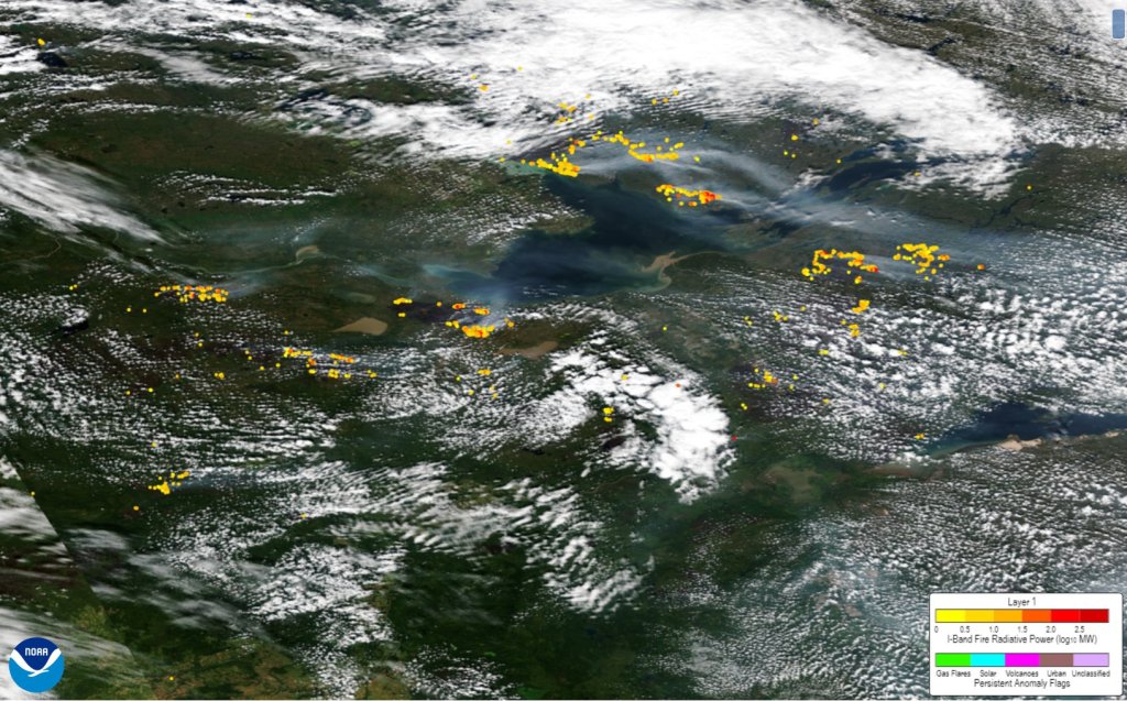 Los incendios forestales en Canadá se salen de control y así se ve la evacuaciónLos incendios forestales en Canadá se salen de control y así se ve la evacuación