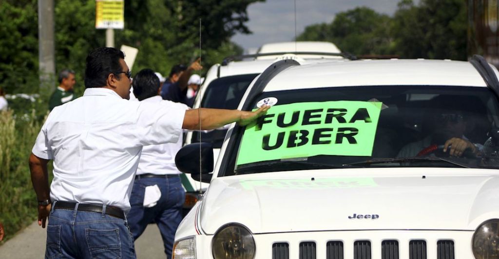 Taxista agredió a chofer de Uber en Cancún