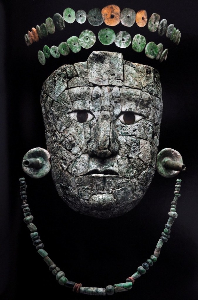 Los secretos de la Reina Roja de Palenque: Máscaras de jade y una misteriosa tumba