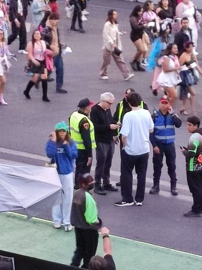 ¡Es Swiftie! Alfonso Cuarón fue al Foro Sol para ver a Taylor Swift en CDMX