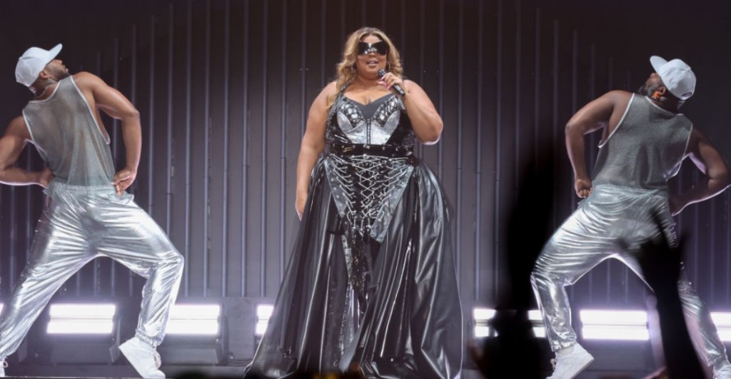 Ex-bailarinas de Lizzo demandan a la cantante por acoso sexual