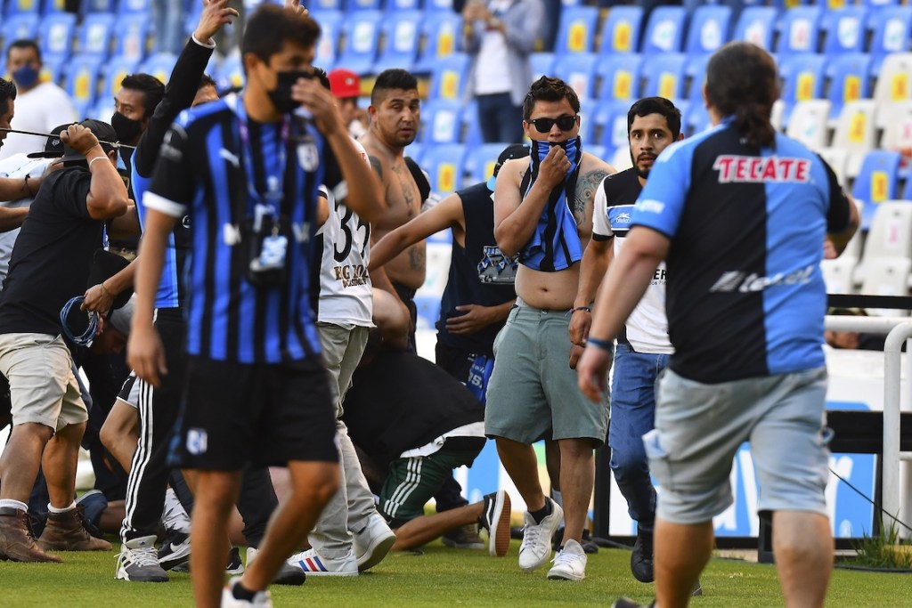 La violencia en el Estadio La Corregidora