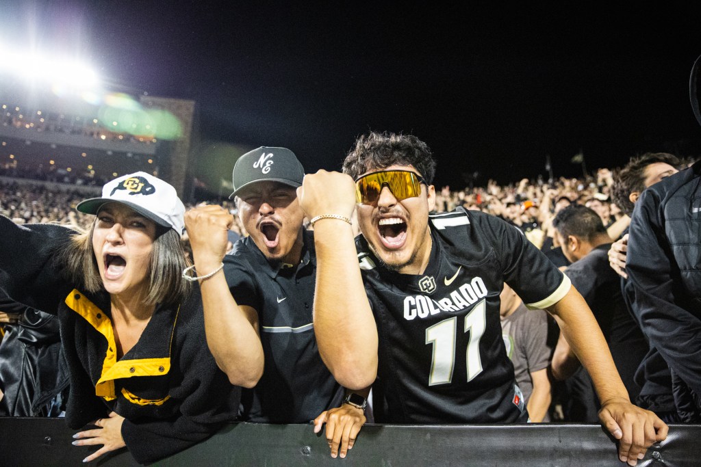 El fenómenos de los Buffs en las tribunas