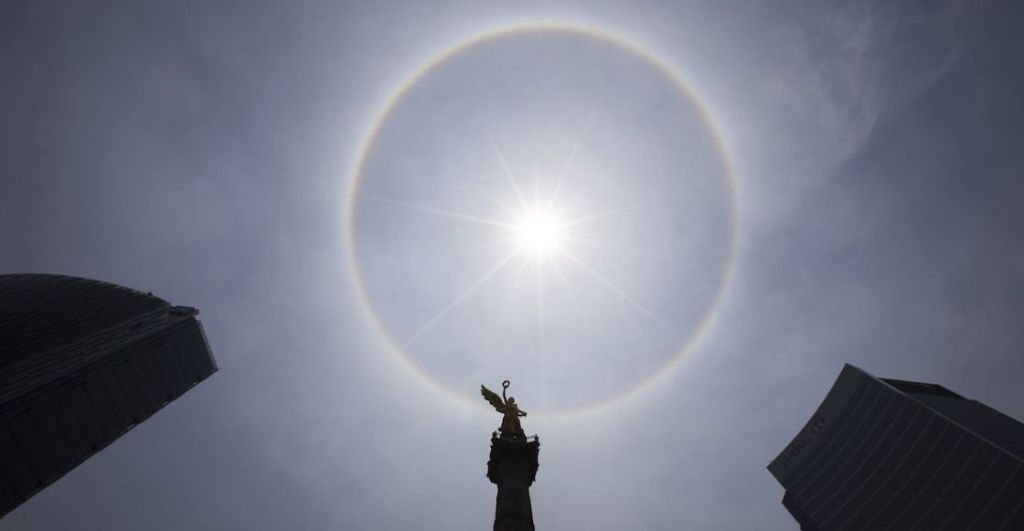 ¿Vieron el Sol? 10 fotos chidas del halo solar que sorprendió a CDMX