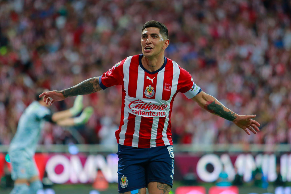 El Pocho Guzmán puso el segundo de Chivas en la final de Liga MX