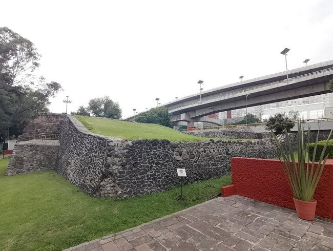 Un día en la Zona Arqueológica de Mixcoac