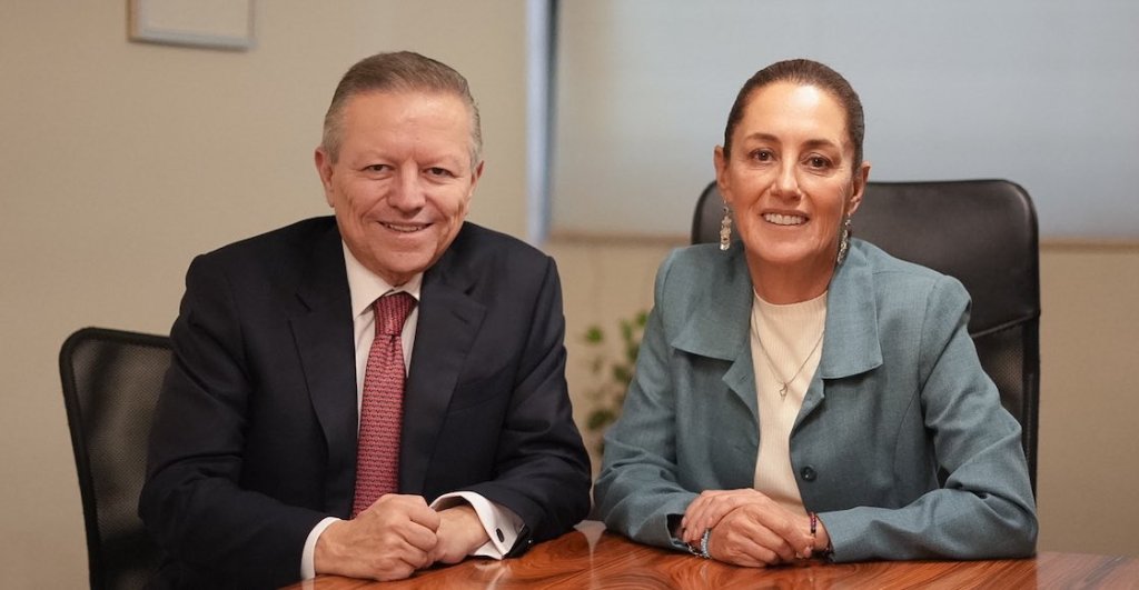 Claudia Sheinbaum se reúne con Arturo Zaldívar.