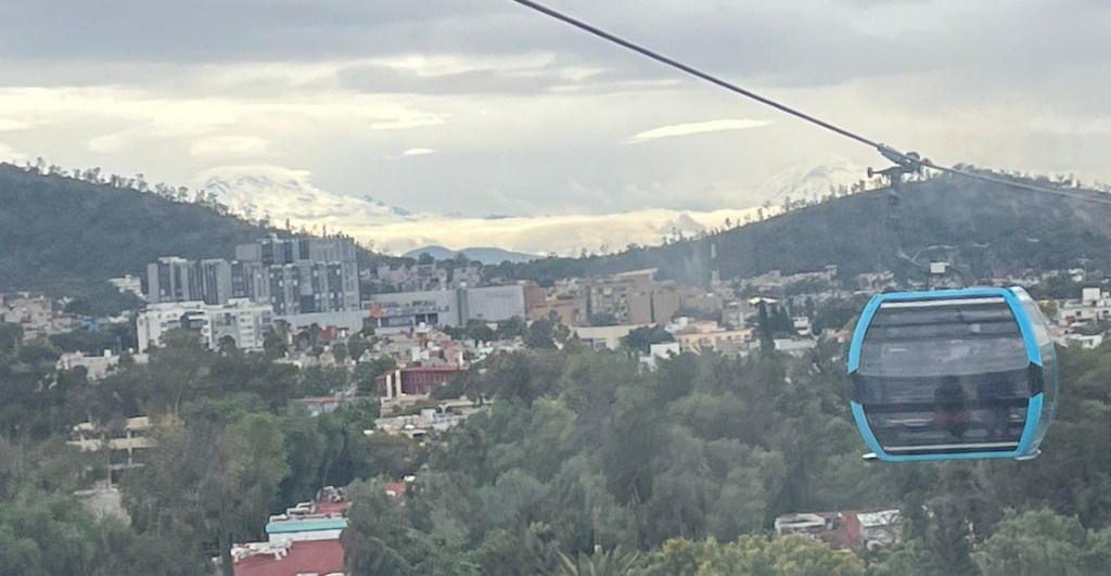 Fotos de los volcanes Iztaccíhuatl y Popocatépetl que nos dan fuerza para aguantar el friazo