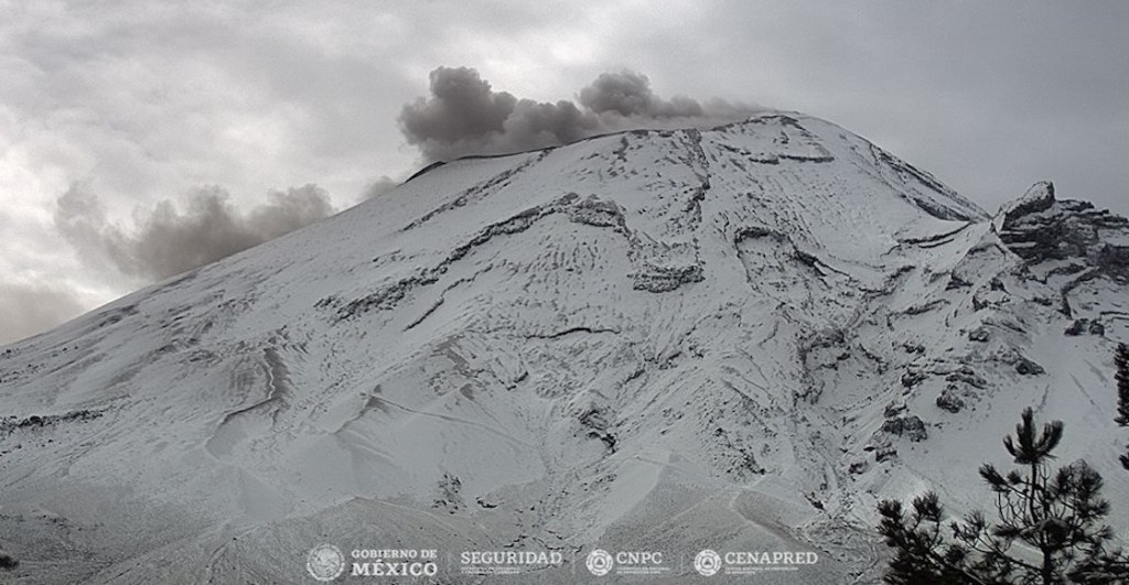 Fotos de los volcanes Iztaccíhuatl y Popocatépetl que nos dan fuerza para aguantar el friazo