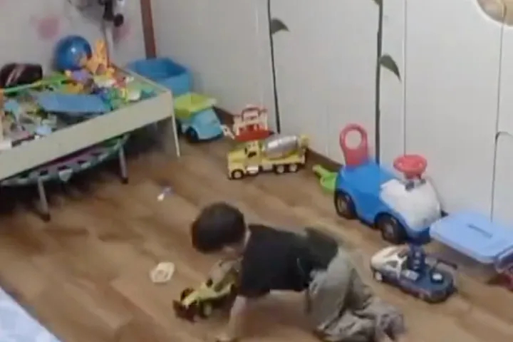 Este es el video del niño coreano que tiene a todo internet llorando (y con justa razón)