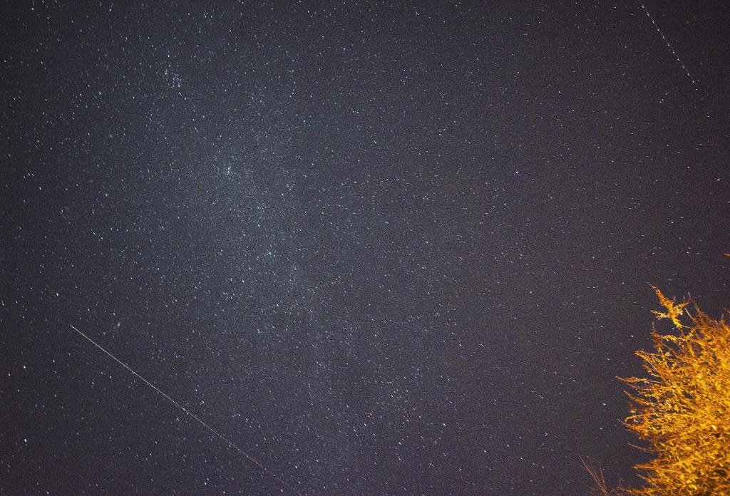 Cuándo y dónde ver las 3 lluvias de meteoritos de noviembre