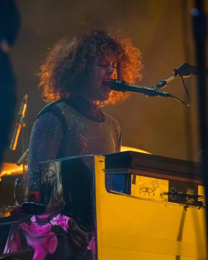 Bailazo: Arcade Fire nos puso a bailar y a cantar a todo pulmón en el Corona Capital 2023 