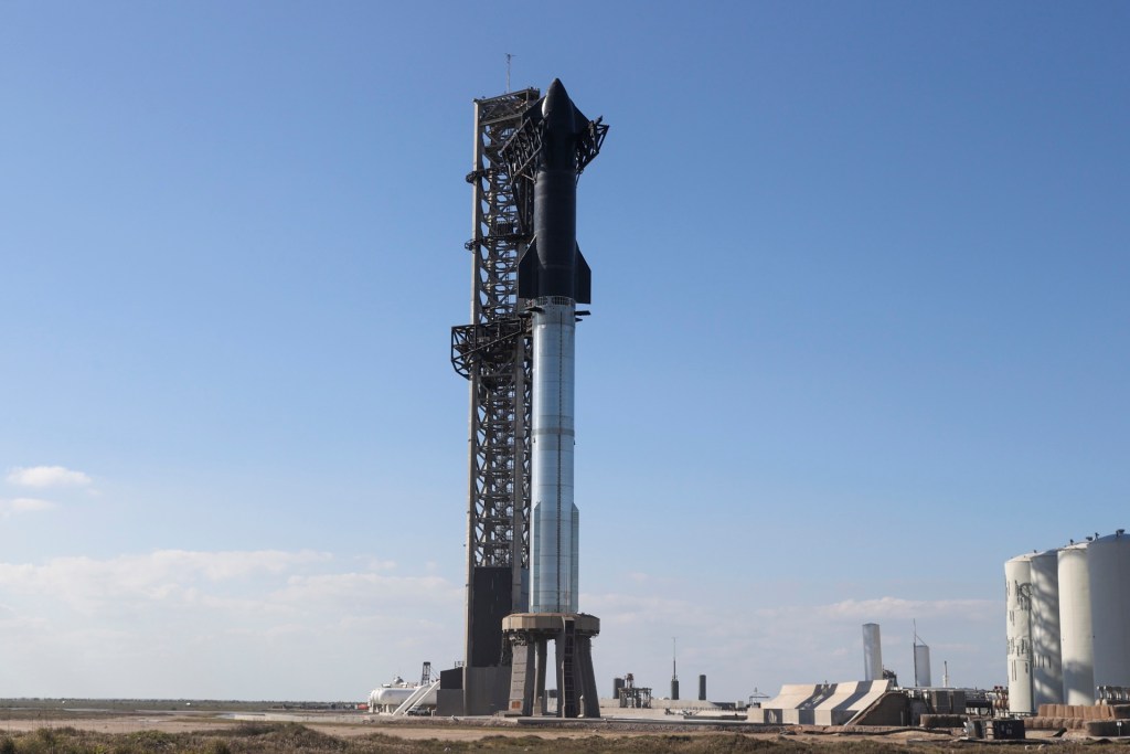 Cohete propulsor de SpaceX se parte en dos durante traslado a Florida