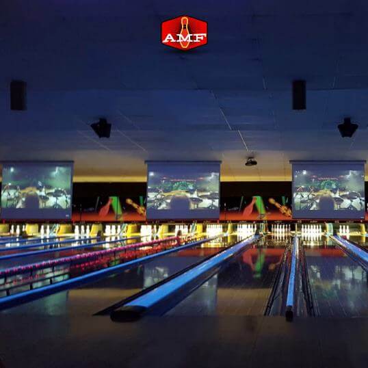 ¿Ya de vacaciones? Los 5 mejores lugares para jugar bolos en la CDMX