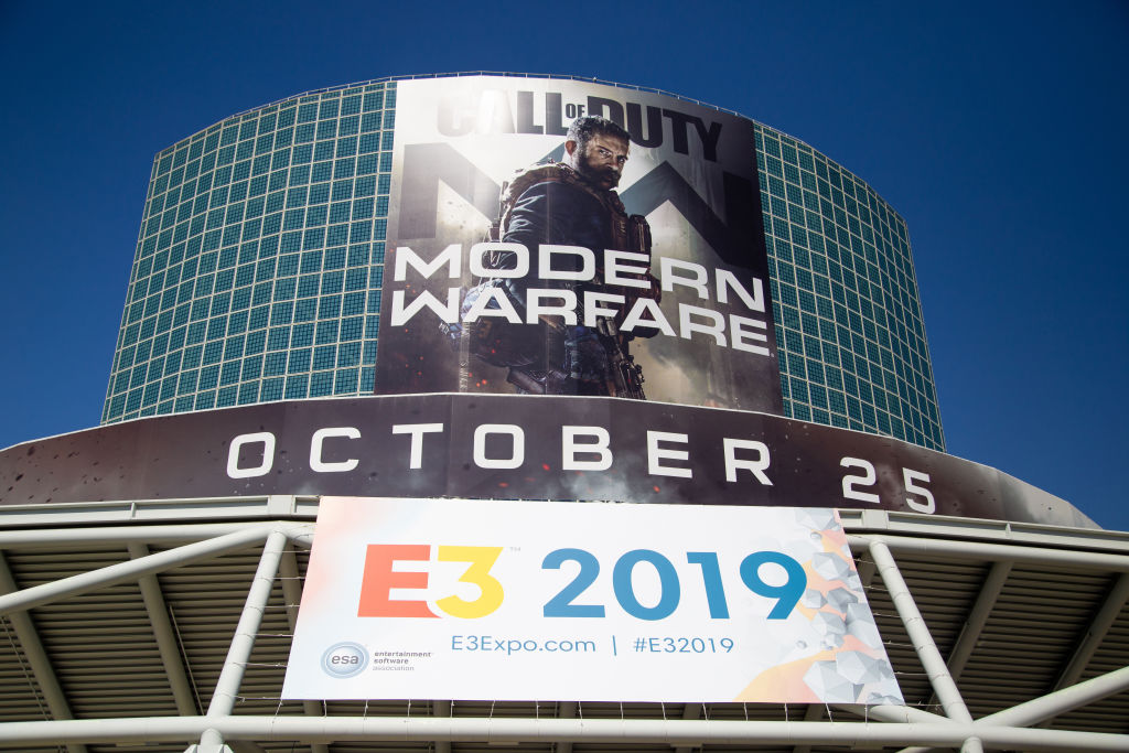 E3