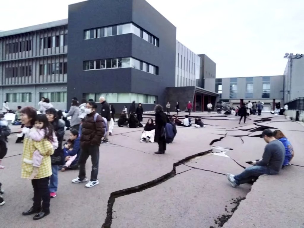 Las imágenes y videos que nos hacen dimensionar el terremoto en Japón