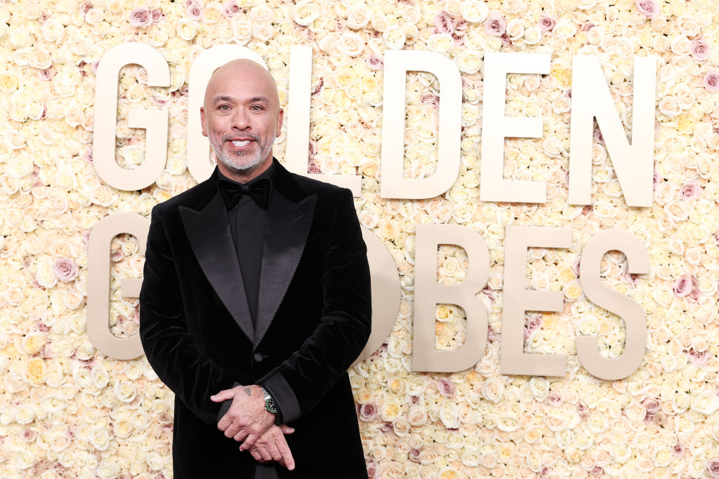 Jo Koy señala a los famosos en los Golden Globes 2024: "Son un montón de malvaviscos"