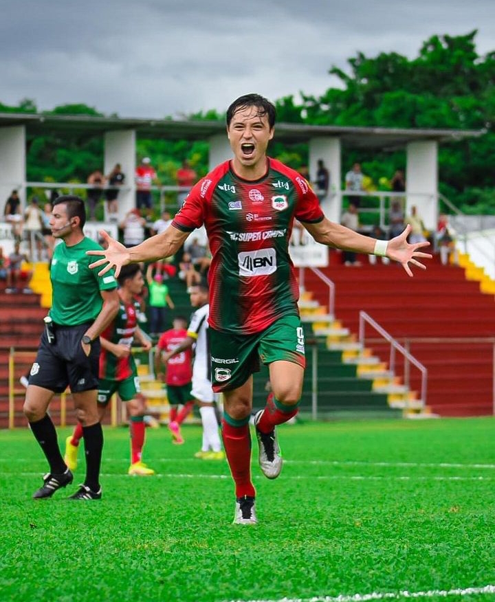 Erick Torres con el Guanacasteca 