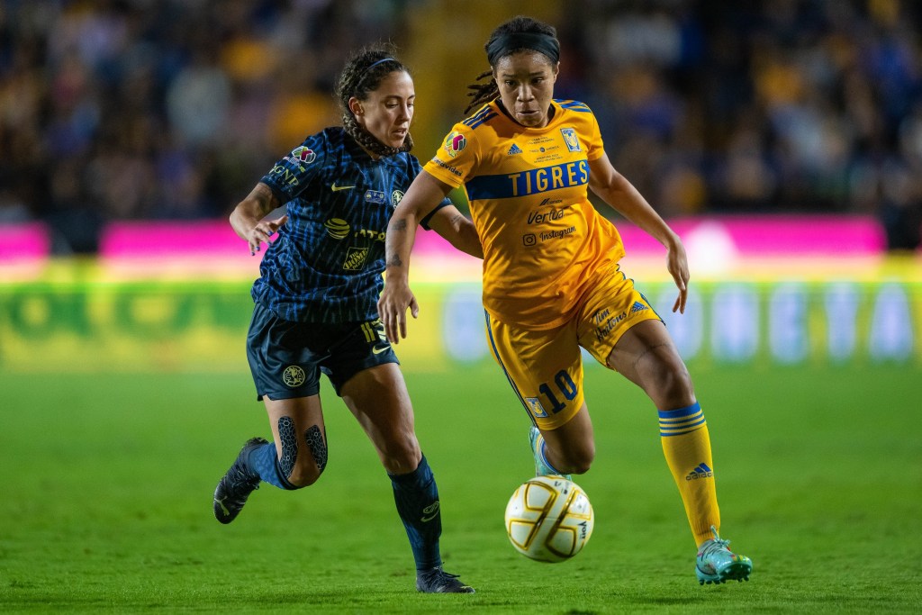 mia fishel tigres liga mx