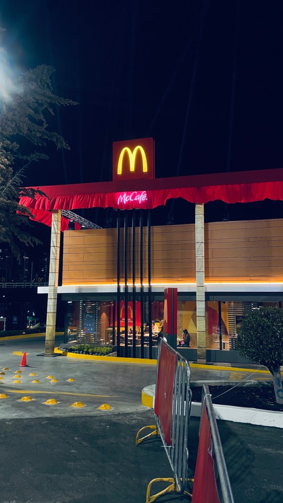 mcdonalds interlomas exterior