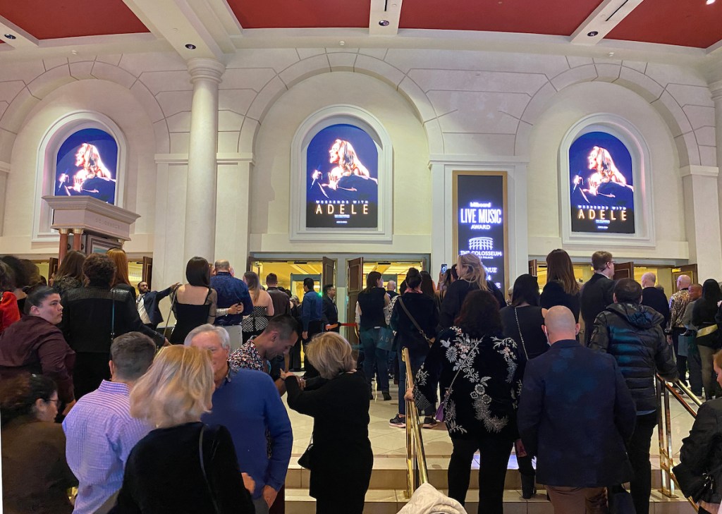 Así se veía el Colosseum minutos antes de comenzar el concierto de Adele en Las Vegas