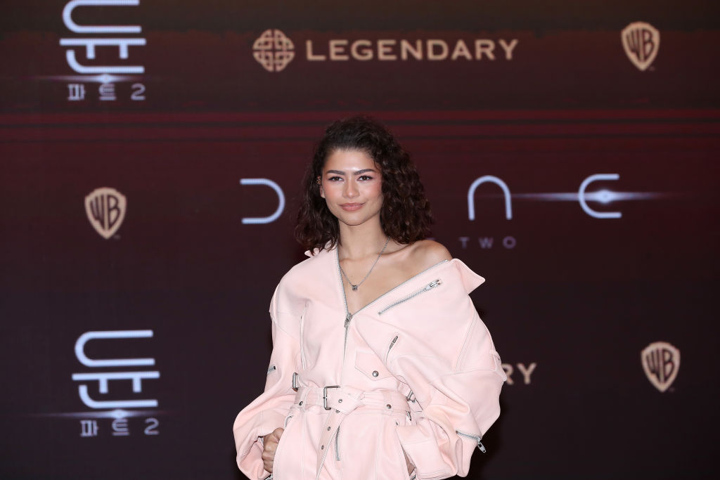 Tipaza: Zendaya dona miles de dólares al teatro donde comenzó a actuar 