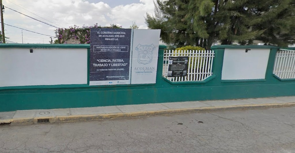 Muere niña de 8 años en una escuela después de que no la dejaron ir al baño