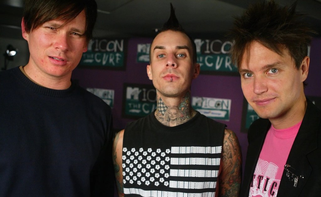 Blink 182 primera vez México Travis Barker lesión pierna