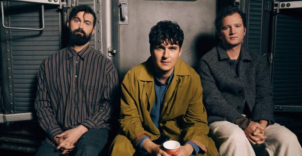 Checa EN VIVO (y gratis) el concierto especial de Vampire Weekend por el eclipse solar