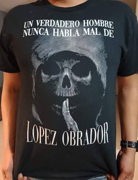 El mensaje machista que pasó a segundo plano en la playera de Morena con la Santa Muerte