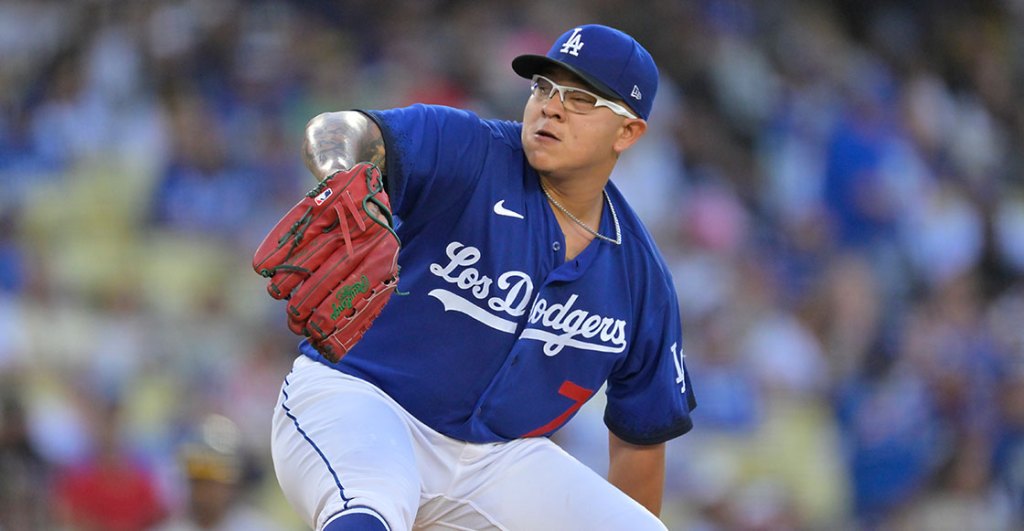 Julio Urías con los Dodgers