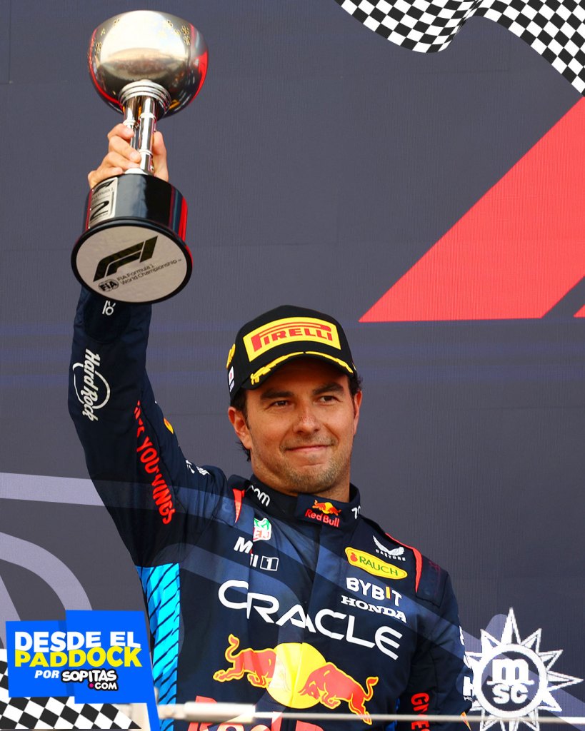 Checo subió el podio en Japón