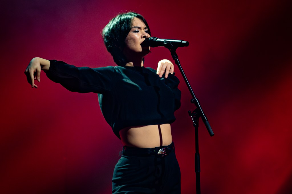 Mitski en el Teatro Metropólitan: Una noche de magia, sentimiento y sanación en la CDMX